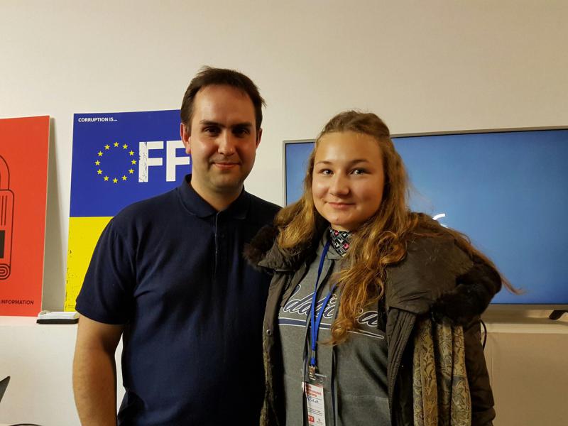 З викладачем кафедри журналістики Романом Шуликом