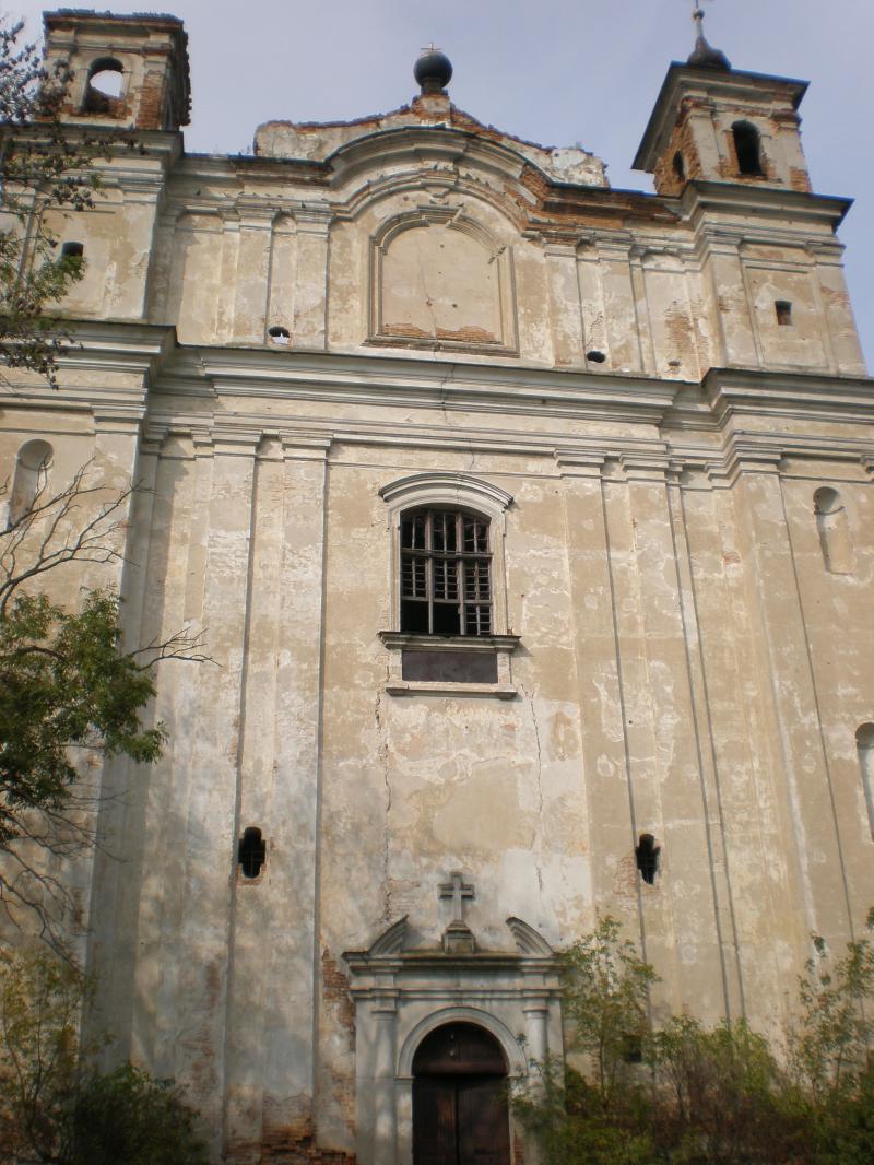 Величний кам'яний храм святого Антонія