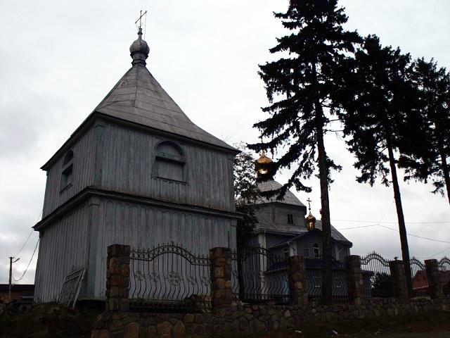 Дерев'яна Покровська церква в с.Обарів Рівненського району