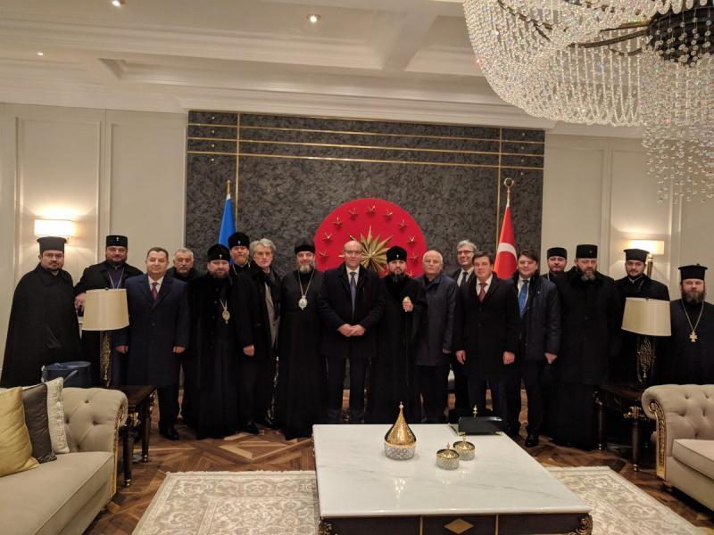 Українська делегація прибула до Стамбулу отримувати Томос Вселенського Патріарха про Автокефалію Православної Церкви в Україні. 