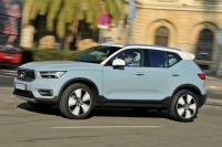 Volvo XC40:   