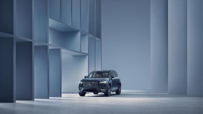 ̒  SUV Volvo XC90      .