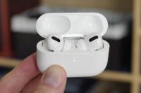 AirPods Pro:     ?