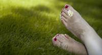 Модний педикюр на літо: 7 найбільших трендів для краси ваших ніг