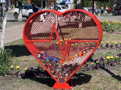 збір кришечок