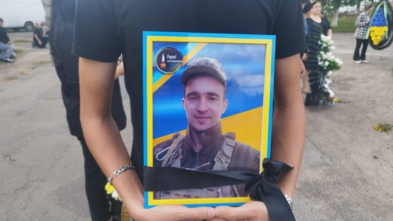 Віталій Островець