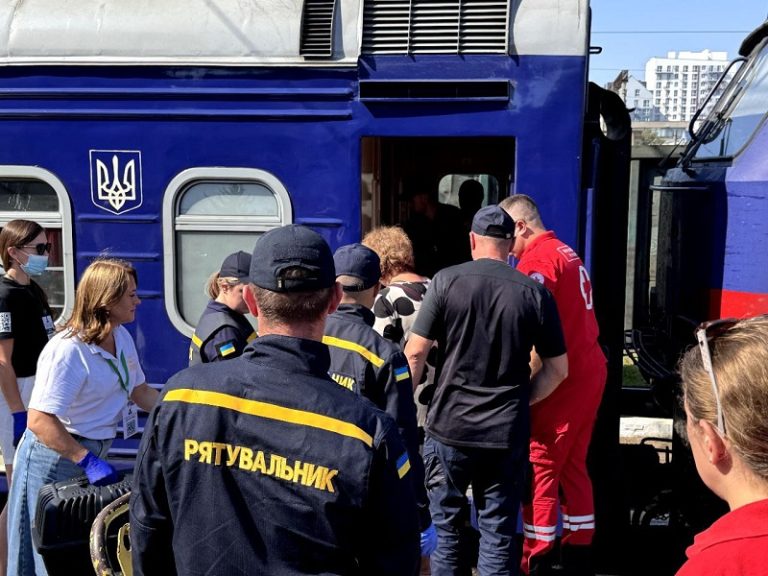 десятий евакуаційний поїзд