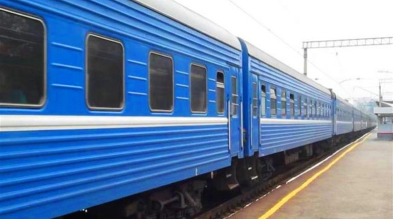 потяг, Безкоштовні квитки на потяги, літні поїзди через Рівне