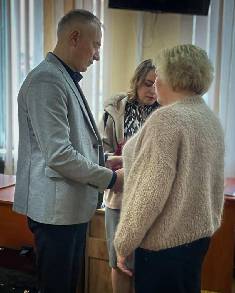 Вручення нагород родинам загиблих Захисників