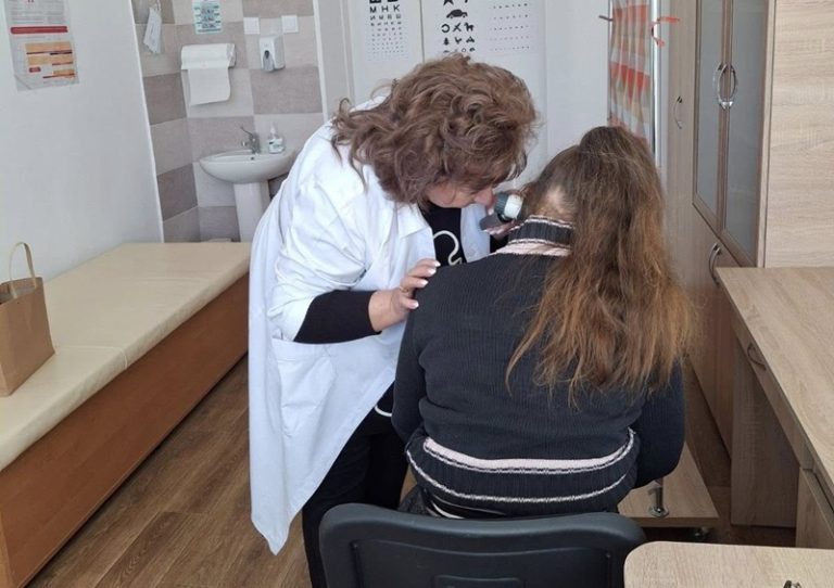 дерматолог