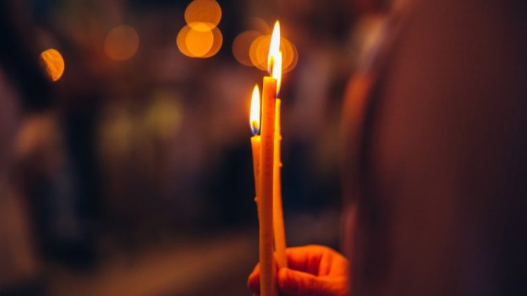 Стрітенська свічка