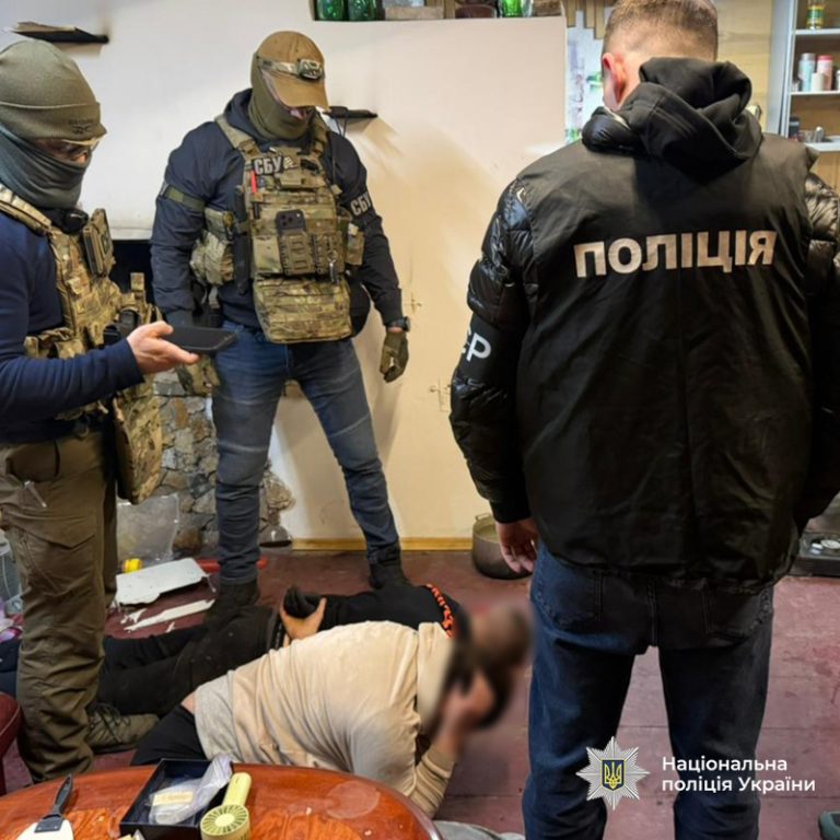 викрили підпільну лабораторію