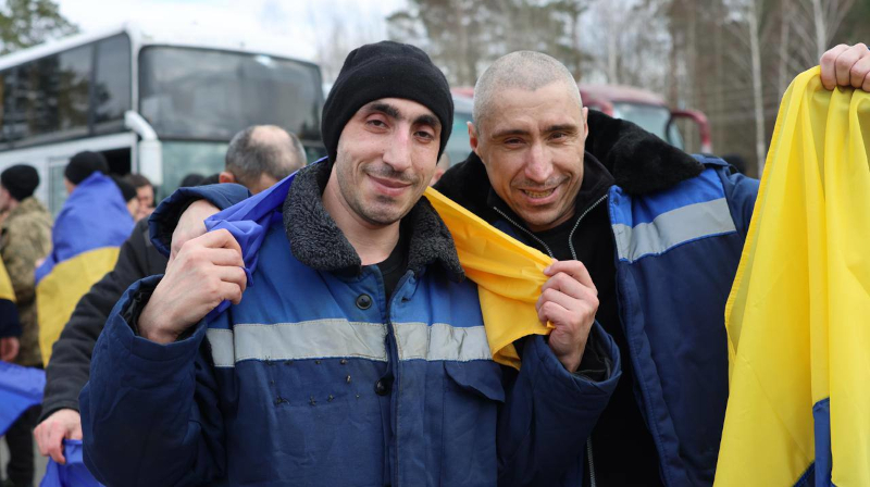 300 українських військових