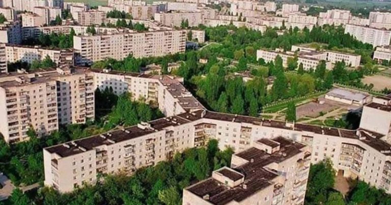 «Будинок-вулик»