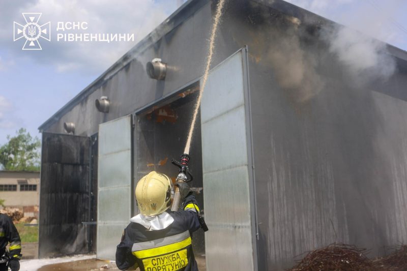 пожежа на деревообробному підприємстві