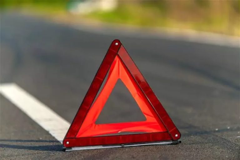 На Рівненщині мікроавтобус збив велосипедиста: чоловік загинув на місці