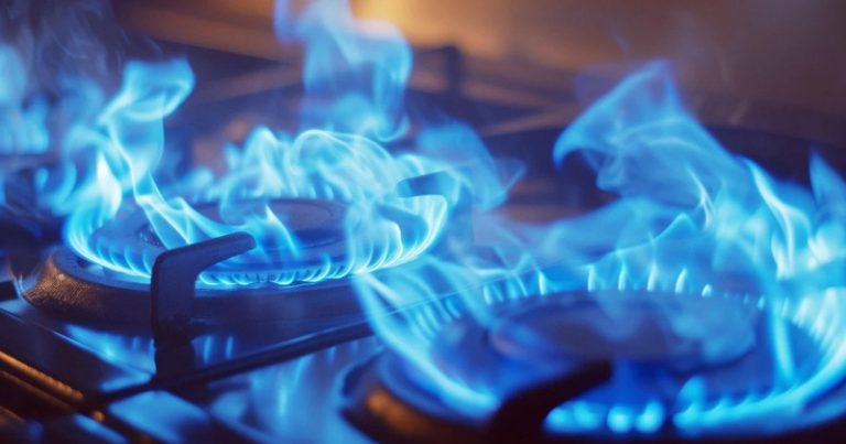 Масштабне відключення газу на Рівненщині: хто залишиться без газопостачання
