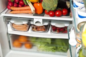 Які продукти не можна зберігати в холодильнику