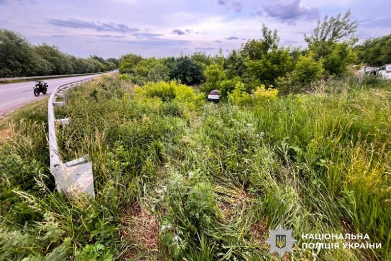 ДТП на Дубенщині: 15-річний мотоцикліст зіткнувся з авто, постраждала сім’я
