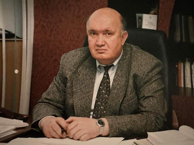 сквер Руслана Постоловського