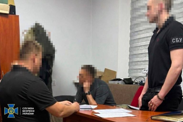 У Рівному чоловіків незаконно бронювали від мобілізації: організатор постане перед судом