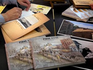 Історія у світлинах