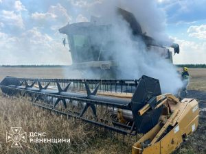 загорівся комбайн