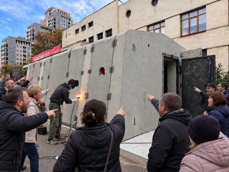 Реакція рівнян на мобільні укриття